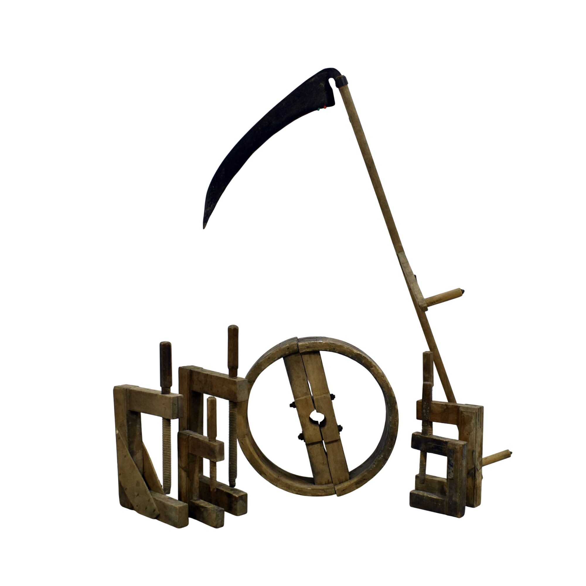 Lot d'Outils Artisanaux - Serre Joint Roue d'Entraînement & Faux Bon état -  reconditionné disponible sur Label Emmaüs